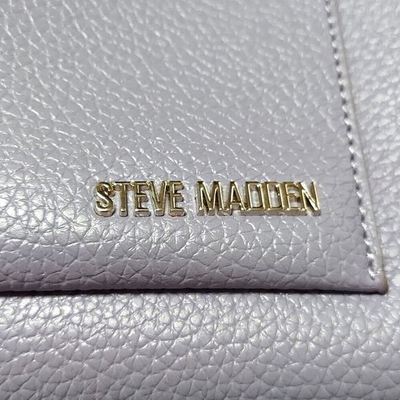 Steve Madden Lavender Pebbled Faux Leather Handbag Crossbody Bag - Picture 9 of 13